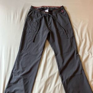 Heart and Soul medium petite grey scrubs!